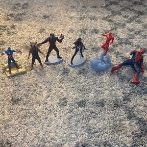 Marvel Superhero Figurine Set